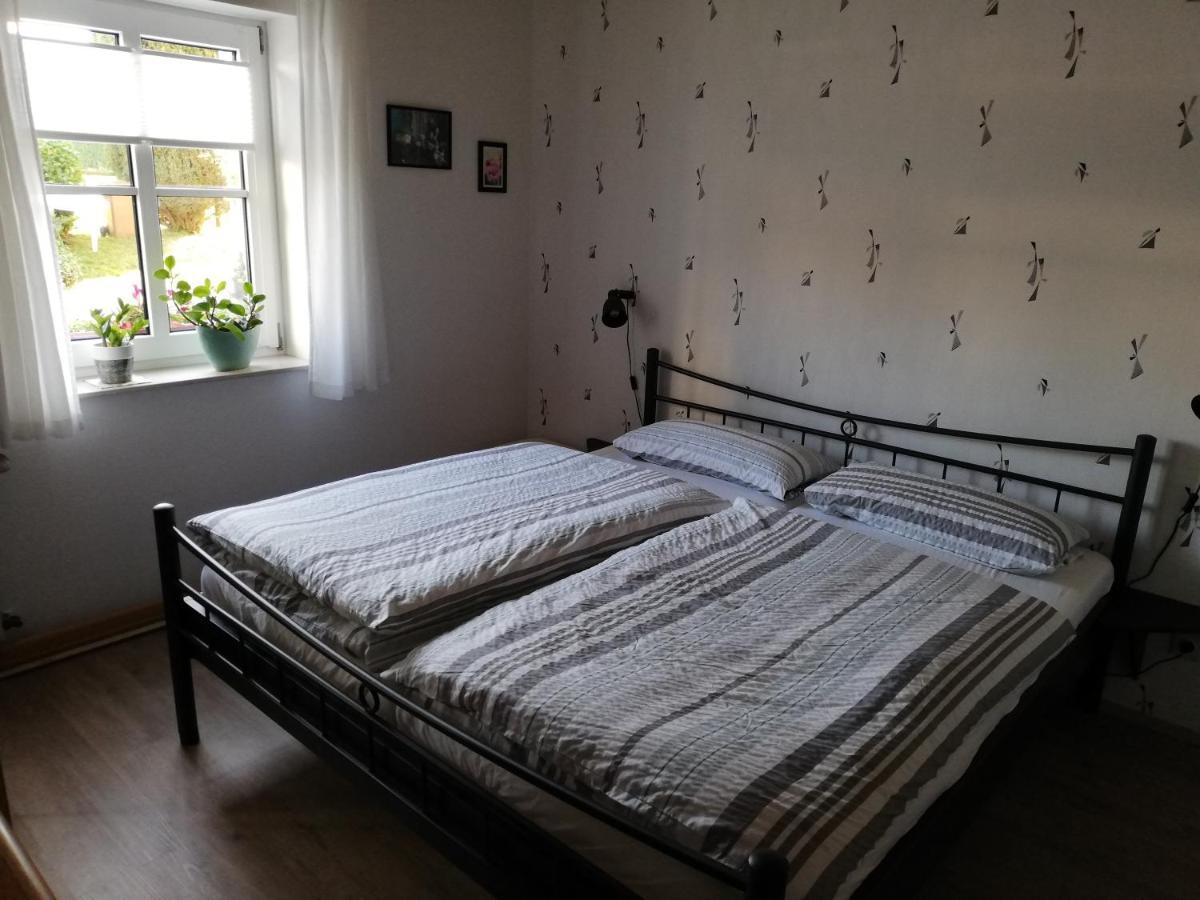 Ferienwohnung Eifelgold Esch Esch  エクステリア 写真