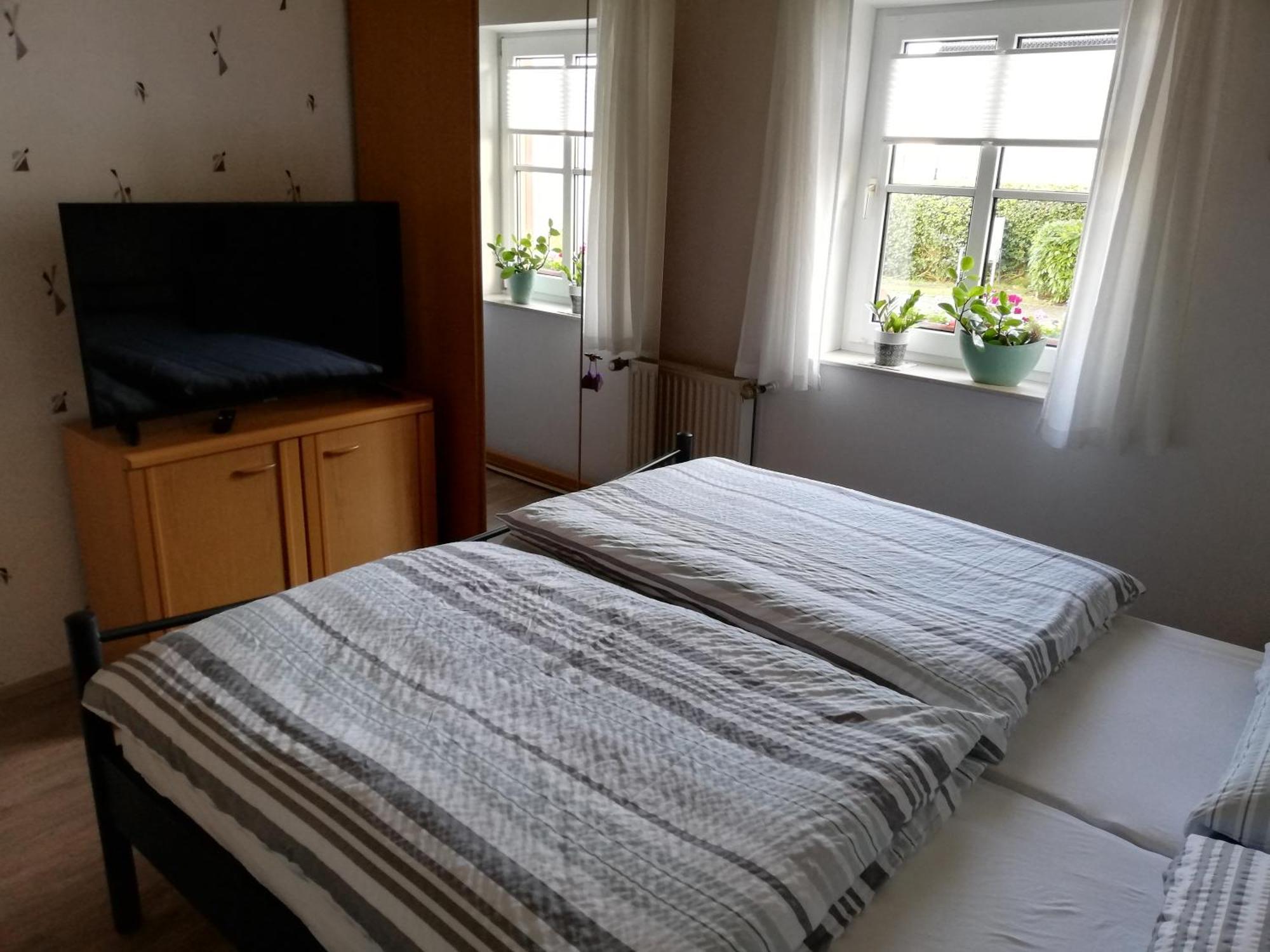 Ferienwohnung Eifelgold Esch Esch  エクステリア 写真